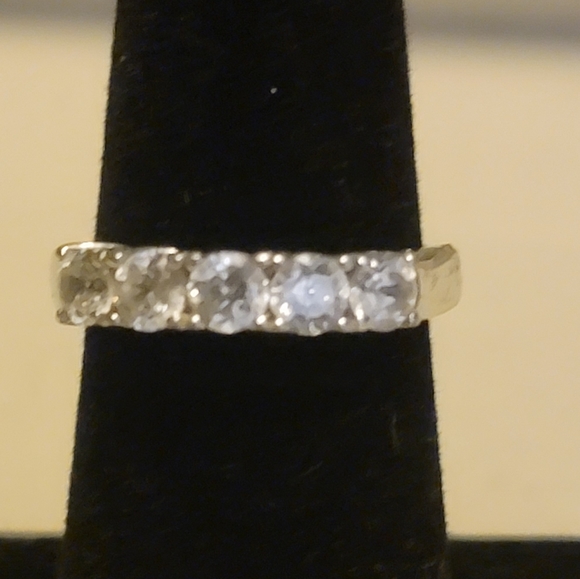 Sterling silver cz size 7 - Picture 1 of 2